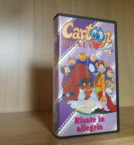 Cartoon mania risate in - _,