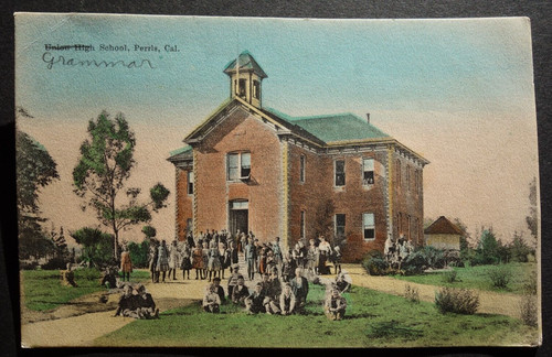 Grammar school perris - school,,