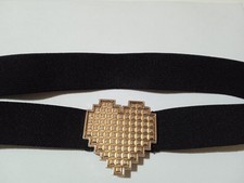 Cintura nera con fibbia a