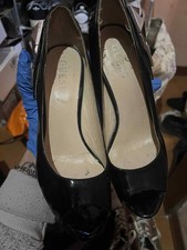 SCARPE , TACCHI MOLTO USATI