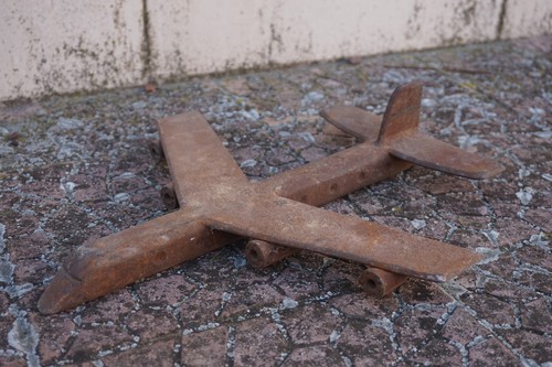 Affascinant antico aereo - aereo, ferro