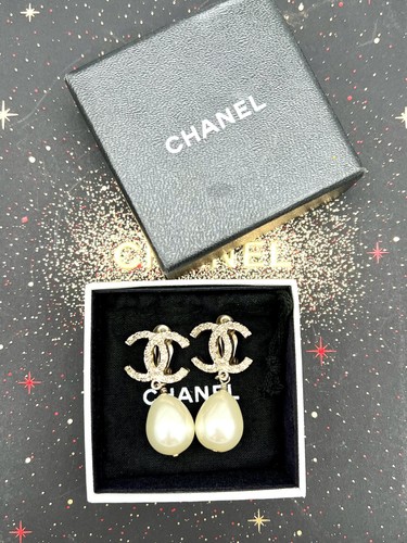 Boucles oreilles chanel en - d'oreilles,