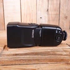 Flashgun Nissin Di700a usato -