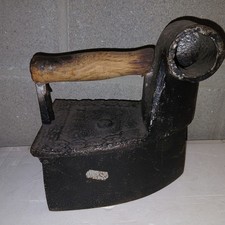 ANTICO FERRO DA STIRO A