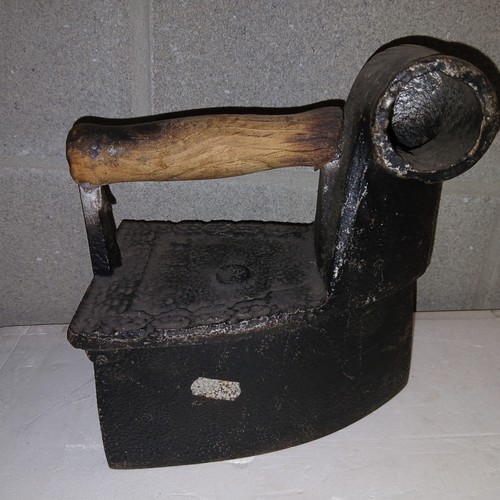 Antico ferro stiro a - da,