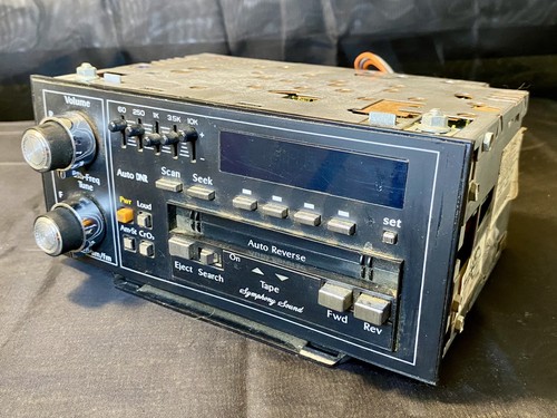 Antico autoradio audiofilo