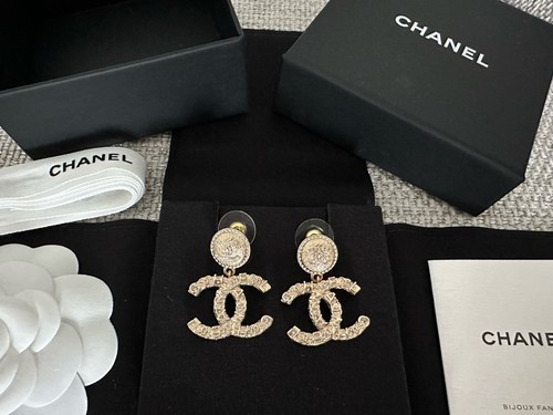 Nib 100 authentic - 100%authentic, chanel