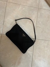 borsa prada re-nylon. Borsa nera elegante, collezione 2023/2024. Borsa nuova.