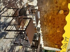 tavolo con sedie da esterno