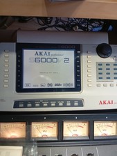 Akai Professional S6000 V2 con