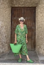 ZARA NWT $89 WOMAN V-NECK