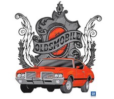 T-shirt Oldsmobile con licenza