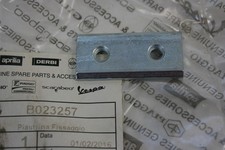 Hinge Plate Tail Gate Piaggio