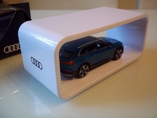 Audi tron quattro in - e-tron, 55