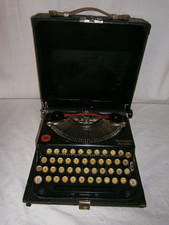 MACCHINA DA SCRIVERE D'EPOCA - ANTICA E RARA - REMINGTON PORTABLE CON VALIGETTA