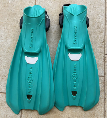 Pinne scuba diving - diving, aqualung