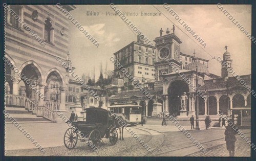 Udine città tram calesse - città,