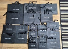 Una Selezione di 21 Negozi