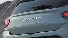 DACIA STEMMA EMBLEMA SCRITTA LOGO FREGIO 37X400 mm SANDERO DUSTER SPRING JOGGER