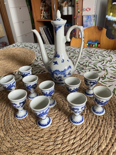 Servizio sake - servizio,