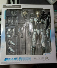 FIGURE METAL GEAR RISING