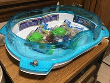 Beyblade Arena & Beyblade