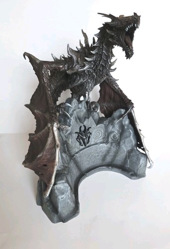 Skyrim alduin statue - skyrim,