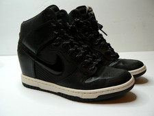 Nike Dunk Sky High Essential