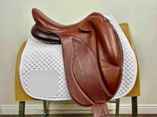 Devoucoux Makila Lab-E dressage 18, cavalca e si sente come 17,5" sedile nuovo