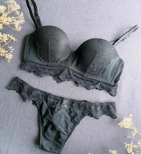 New with tags - tags, intimissimi