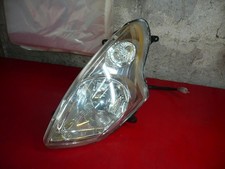 faro anteriore sinistro