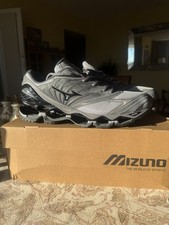 Mizuno Wave Prophecy LS grigio