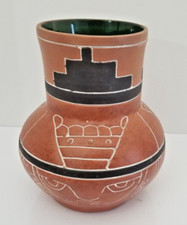 Vaso in ceramica di terracotta