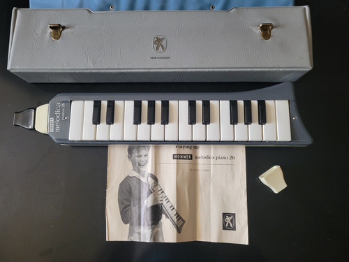 Vintage 1960 hohner - vintage,