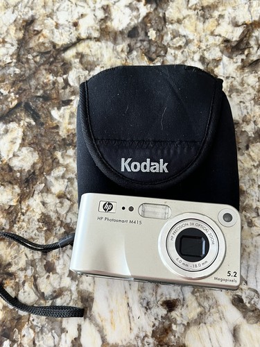 Fotocamera digitale - fotocamera,