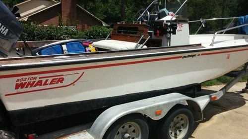 Boston whaler outrage - outrage, 18'