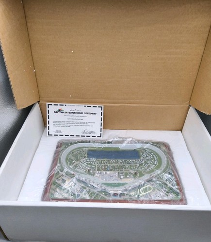 The danbury mint - the,