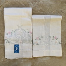 Set Asciugamani In Lino Bianco