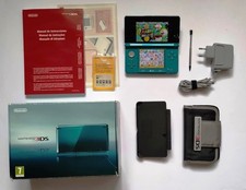Nintendo 3DS blu con giochi