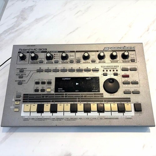 Roland 303 sequencer - roland, mc-303