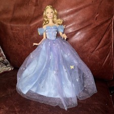 Disney Cenerentola 1999 Live Action Royal Ball Ella Barbie bambola Lily James