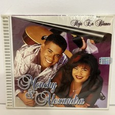 Hoja en Blanco by Monchy &