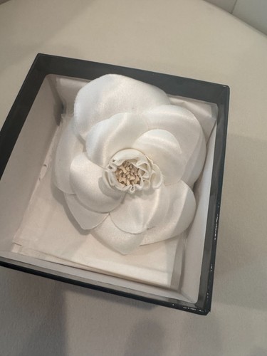 Spilla chanel fiore camelia - di,