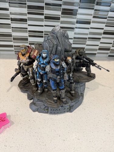 Statua halo reach limited - statua,