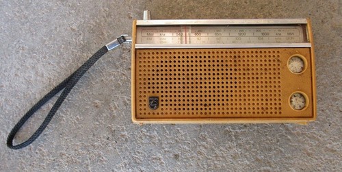 Radio vintage philips - ,