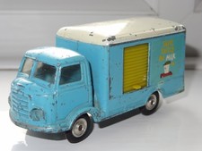 (L) corgi COMMER KARRIER LATTE