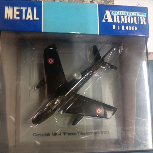 Armour 100 canadair - armour, 1/100