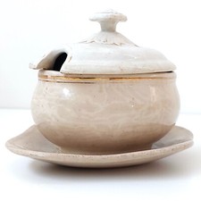 Piccola salsiera con coperchio Verbanum Stone Laveno antica color ocra bordo oro