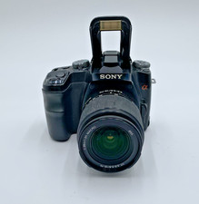 Sony Alpha DSLR-A100 fotocamera digitale nera con batteria obiettivo 18-70 mm Sony buona
