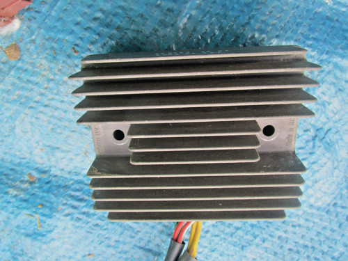 Regolatore tensione ducati - tensione,